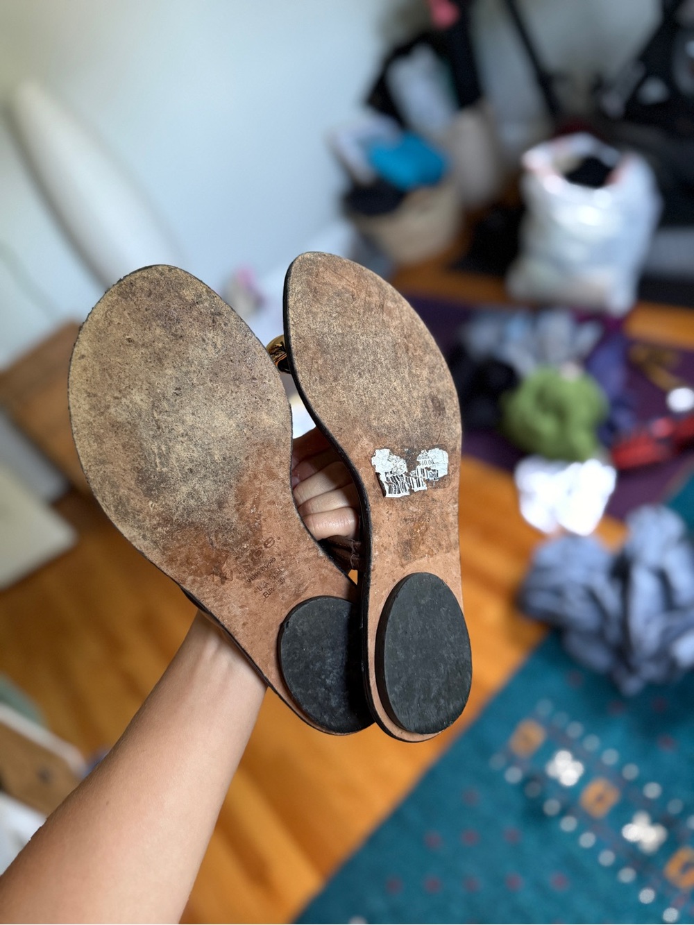 Vince lucila tubular toe ring Brown Strap Black Footbed Women's Sandals - Picture 4 of 5